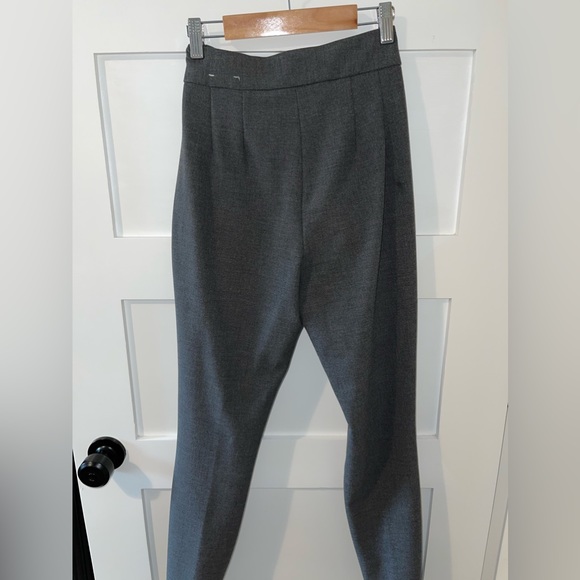 Express Gray Blazer and Skinny Pant Set - Picture 9 of 10